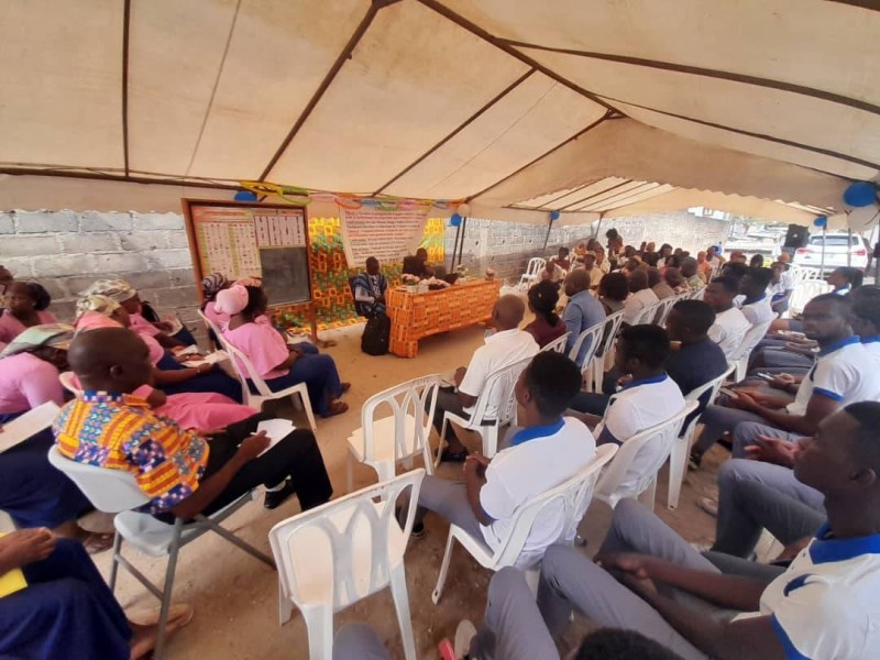 Les élèves ont pris part à la conférence publique. (Ph: Dr)