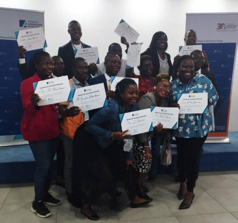 La KAS a attribué un diplôme de participation aux 27 apprenants en présentiel.
(Ph:DR)