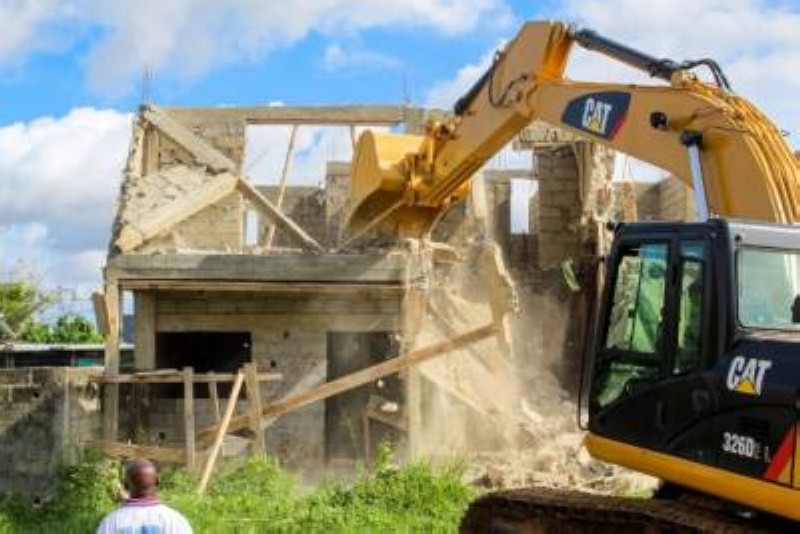 Démolition de villa duplexe (DR)