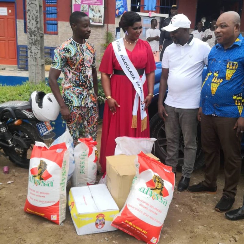 Femme Awoulaba France 2019 soutient deux centres de Yopougon. (Ph: Dr)