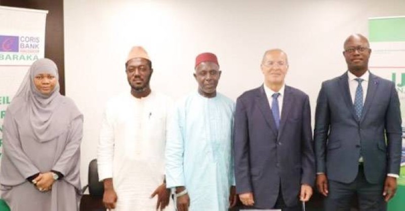 Les officiels de la banque lors de la conférence de presse. (Ph: Dr)