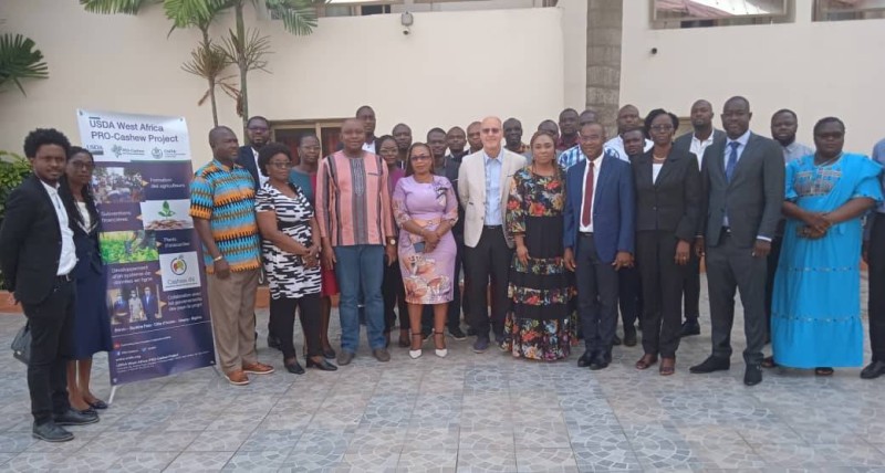 Les acteurs de microfinance ont été formés sur la production et la commercialisation de la noix de cajou. Ph: DR