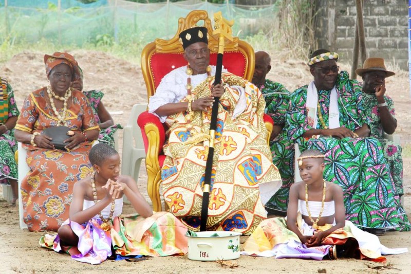 Sès Tchako Esaie inrtonisé patriarche d'Abraco (Photo Véronique Dadié)