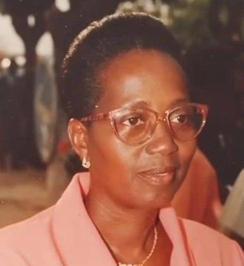 M’BAHIA OUSSOU AOU AGNES épouse ABOUANOU, Secrétaire de Direction à la l’Assemblée nationale à la retraite,