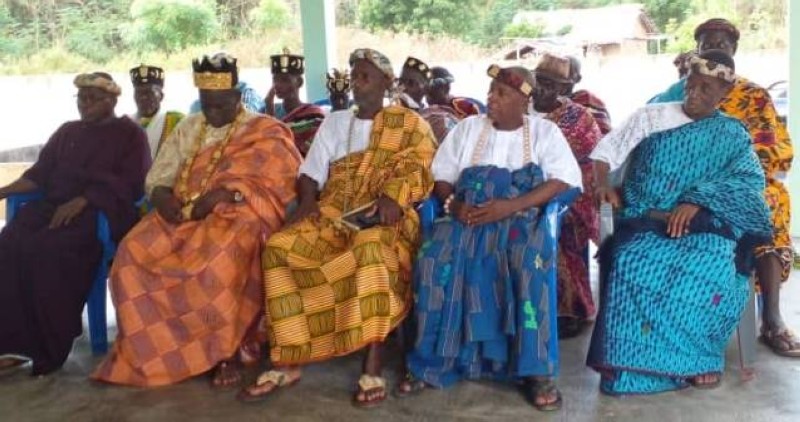 Les têtes couronnées des 15 villages de la sous-préfecture d'Abigui ont promis d'accueillir chaleureusement le ministre d'Etat Kobenan Kouassi Adjoumani. (Ph: Dr)