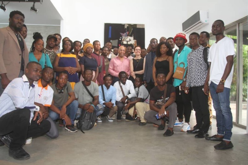 A travers les œuvres d'Antoni Clavé, des étudiants des beaux-arts ont pu voir les liens entre l'art traditionnel d’Afrique et l'art contemporain. (Véronique Dadié)