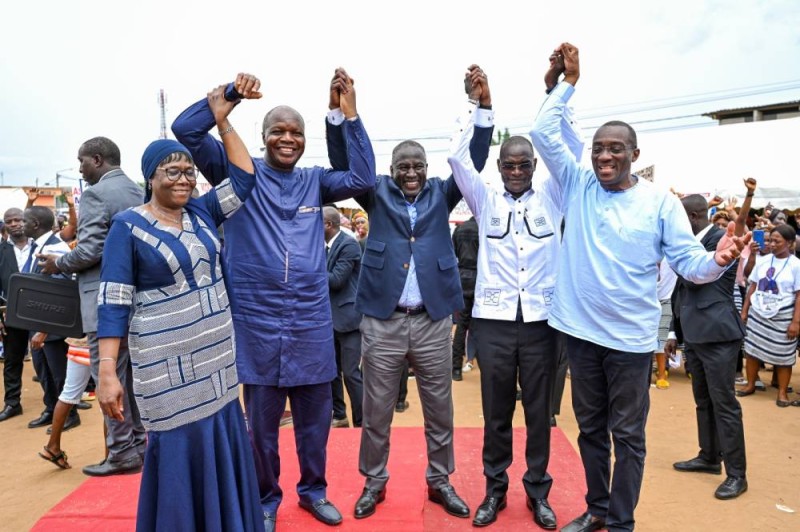 Union sacrée des cadres et élus du Tonpki autour de la candidature du Président Adama Bictogo. (DR)