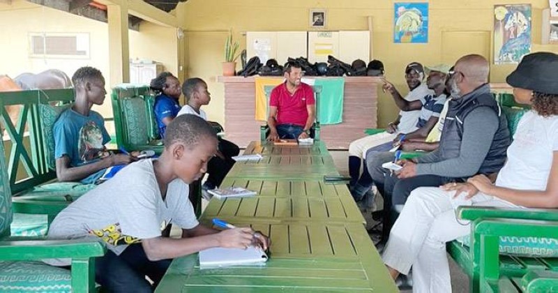 L'expert marocain (au fond) est reparti heureux d'avoir accompli sa deuxième mission en Côte d'Ivoire. (Ph: Dr)
