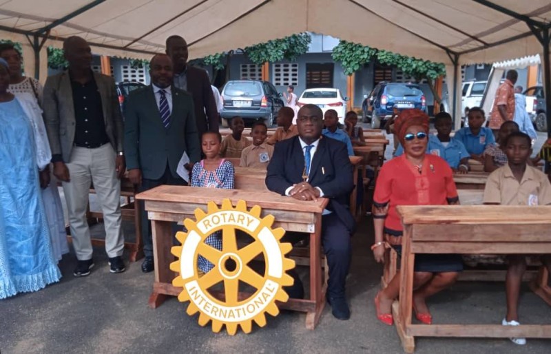 Ce don d’une valeur de près de dix millions de francs-CFA est un acte de bienfaisance du Rotary club Abidjan Biétry, conduit par son président en exercice, Xavier Effoué. (DR)