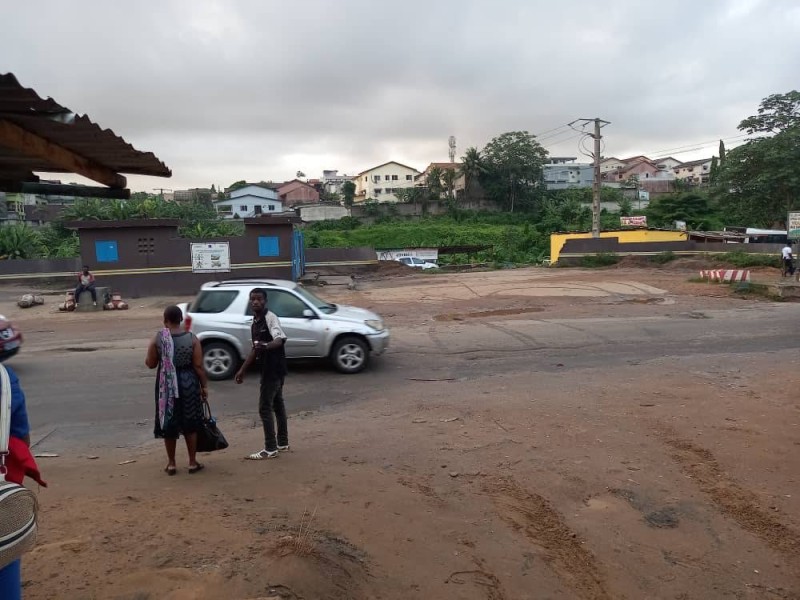 La station de traitement de boues de vidange dont un pan du mur d'enceinte a cédé suite à un accident qui a fait récemment un mort et de nombreux blessés