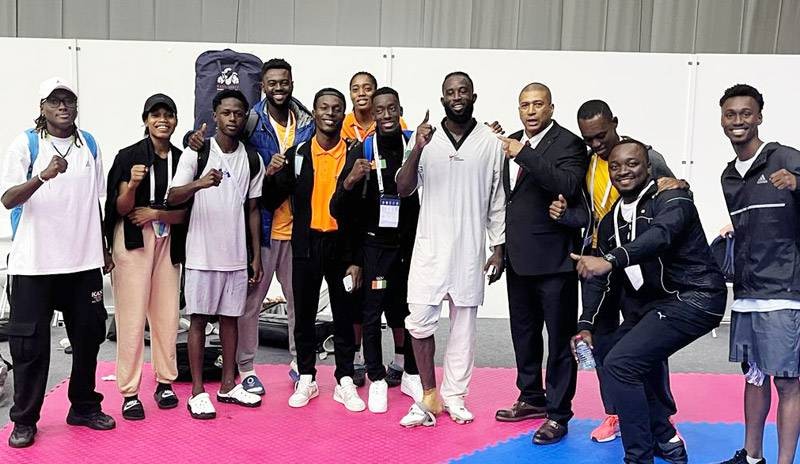 La délégation ivoirienne heureuse après le sacre de Cissé Cheick à Baku. (Ph: Dr)