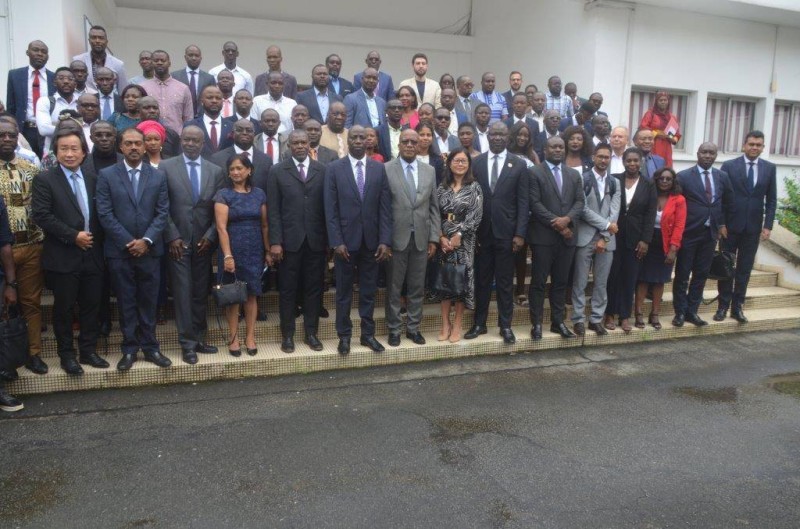 Les hommes d'affaires ivoiriens invités à tirer profit de ce forum. (DR)