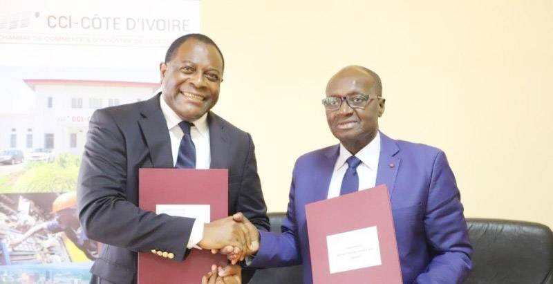 Faman Touré et Benjamin Mojuyé ont paraphé cet accord entre leurs structures. (Ph: DR)