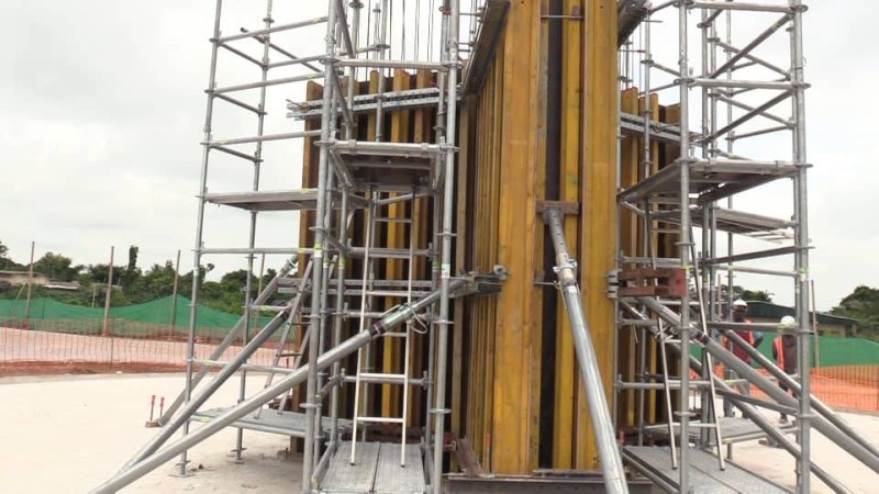 Dans chacun des villages de zahakro et d'Assounvoué, un chateau d'eau est en cours de réalisation. Ph: Dr)