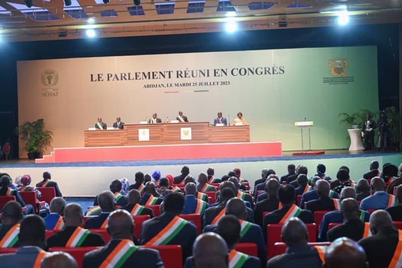 Le parlement s'est réuni en Congrès.