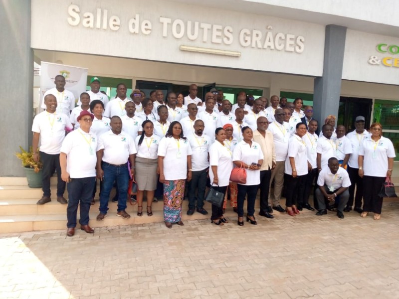Les participants venus des différentes faîtières du secteur du commerce ont contribué à l'amélioration des textes de leur future mutuelle. (Photo DR)