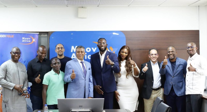 Cissé Cheick signe avec unopérateur de téléphonie mobile