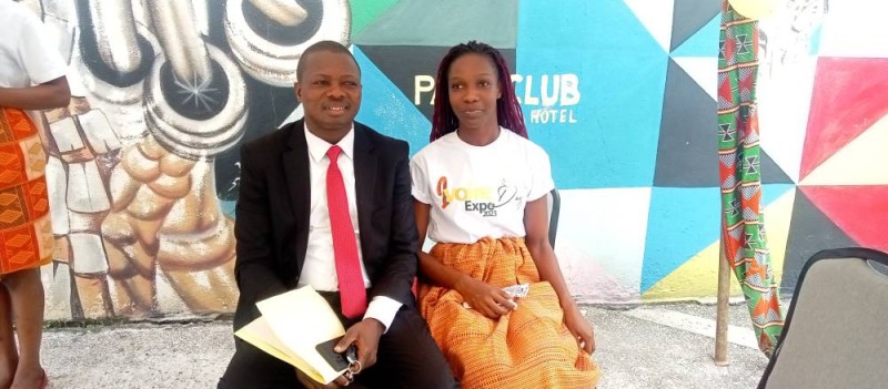La promotrice de "Ivoire expo day" Yasmina Sangaré, et le représentant du ministère du Commerce, Mathieu Kouadio.