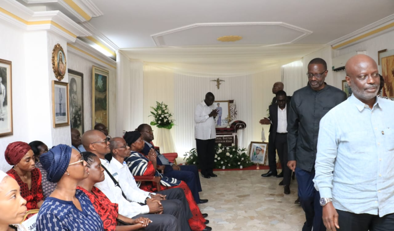 Tidjane Thiam au domicile du Général Ouassenan Koné. (Ph: Dr)