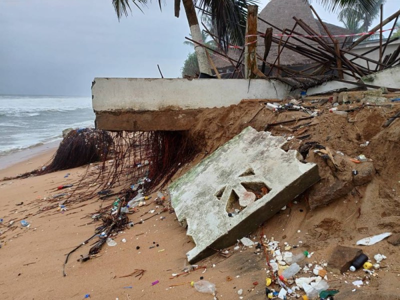 Scène apocalyptique à la plage depuis quelques jours. (Ph:bassam news)