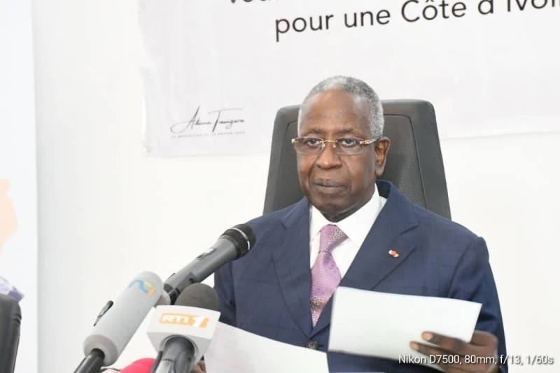Adama Toungara, Médiateur de la République de Côte d’Ivoire, était face à la presse.
