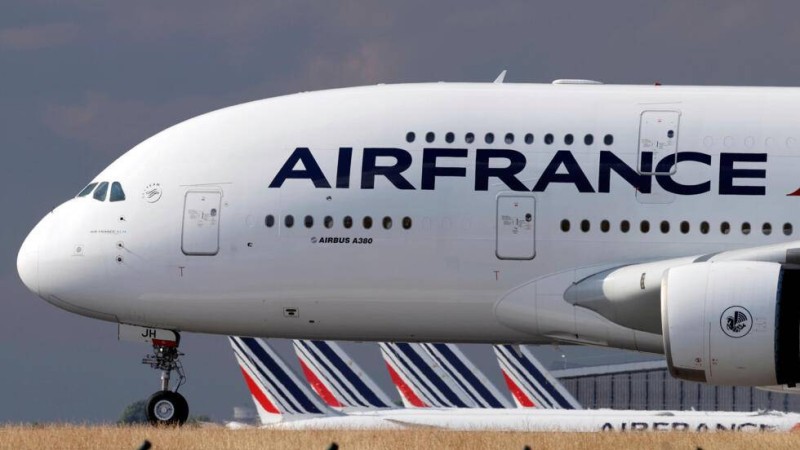 Air France.  (France 24)