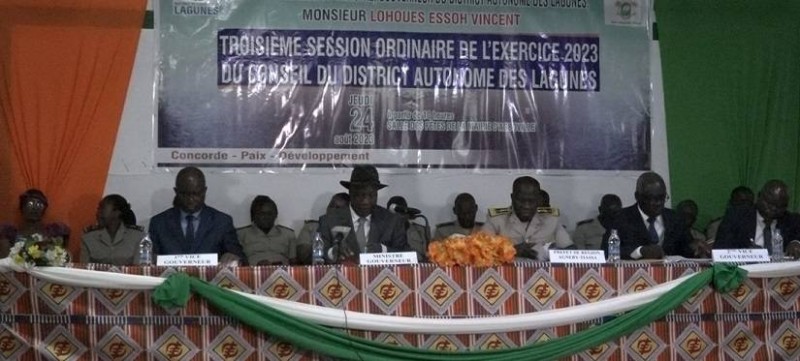 Les conseillers lors de la 3e session ordinaire
