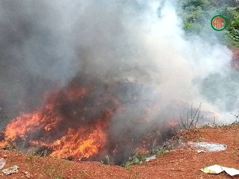 Incinération des marchandises de contrebande saisies à Abengourou. (Ph: Dr)