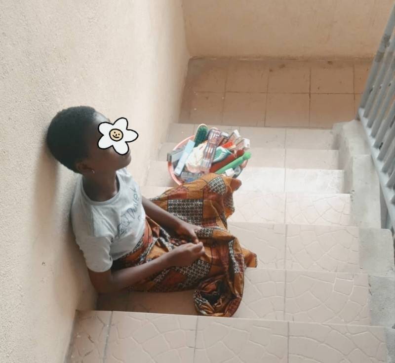 Aïssata très pensive, après avoir échangé avec son père. (MT)
