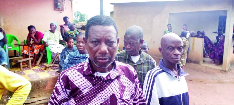 Nanan N'Guessan Kouamé, chef du village de Niangban, s'explique difficilement ce drame.