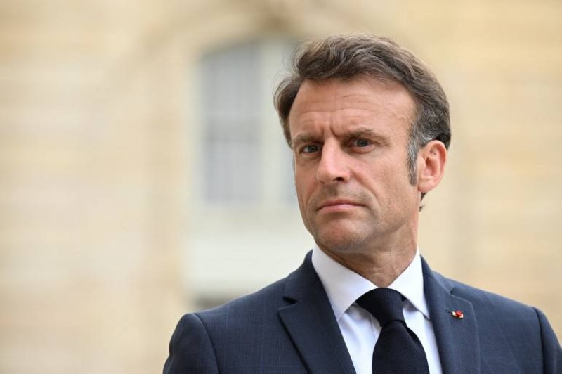 MACRON