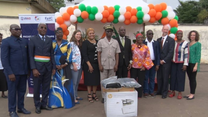 Au cours du lancement de ce projet, l'Usaid a offert deux ordinateurs portables au ministère de la santé.