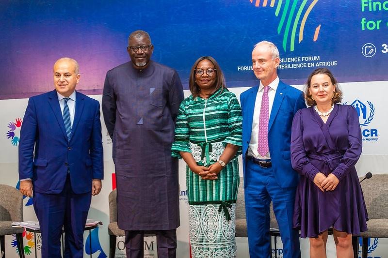 La vice-Présidente, (au centre) à souligné la volonté de la Bad à travailler de manière inclusive avec l'ensemble des parties prenantes 