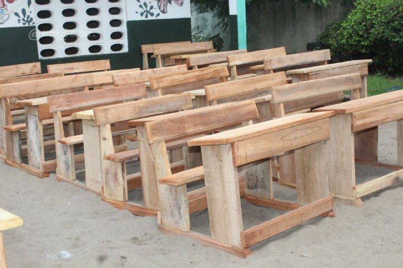 Des tables-bancs. (DR)