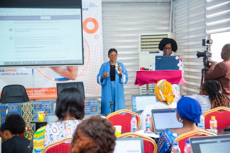 Le série de formation des femmes membres du Cocofci s’est poursuivie, samedi, avec un apprentissage à l’outil informatique (DR)