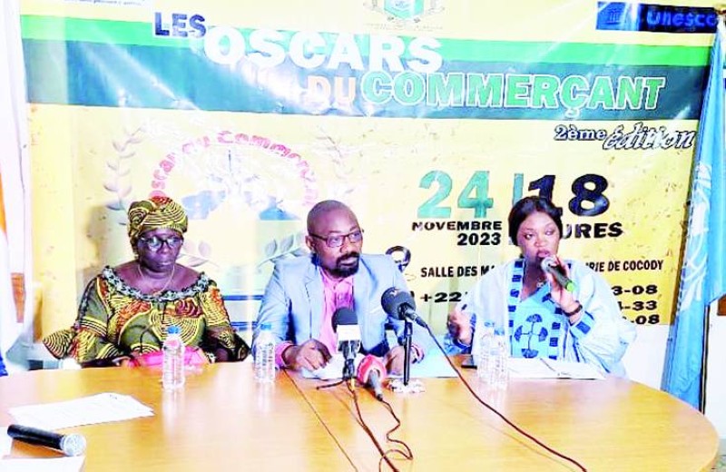 Yao Kabo, président du Mrcci, à appeler à une mobilisation des commerçants(au centre). (DR)