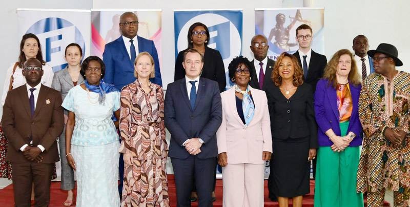 La photo de famille après le premier jour de formation. (Ph: Dr)