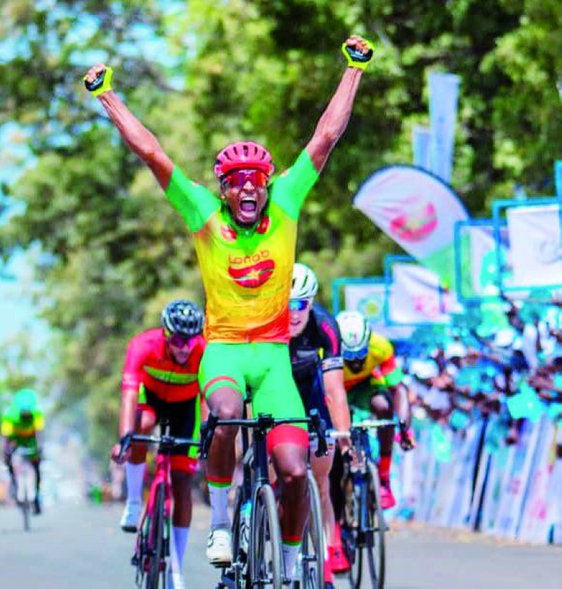 Le Burkinabè Paul Daumont a terminé vainqueur d'étape et maillot jaune.