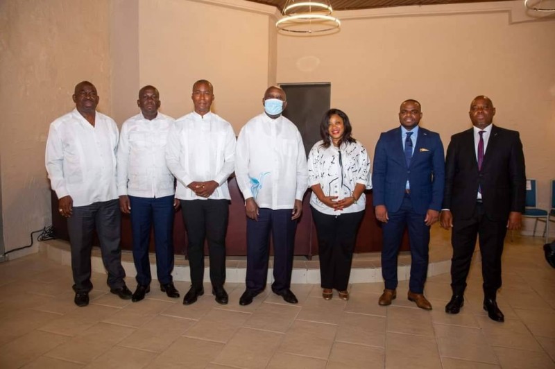 Laurent Gbagbo et les élus de son parti. (DR)