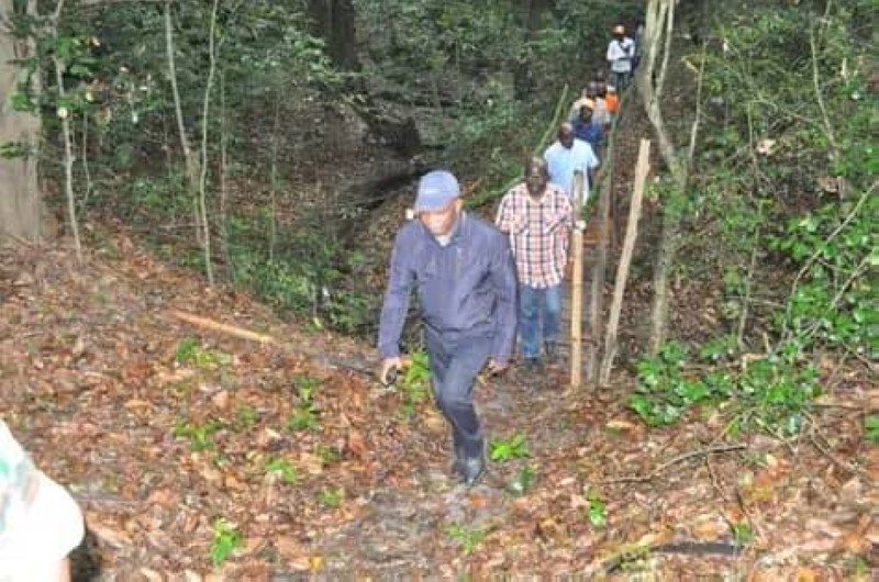 Le ministre Siandou Fofana donne l'exemple de tourisme écologique (Photo d'illustration)