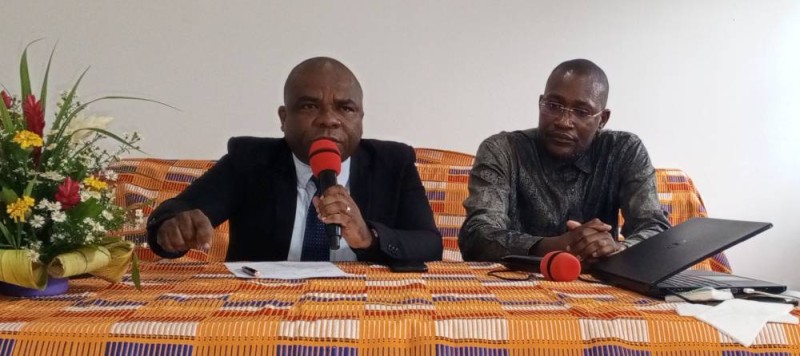 Le président de l'Ong, Vianney Koffi à droite et la porte-parole, Kouamé Florent. (Dr)