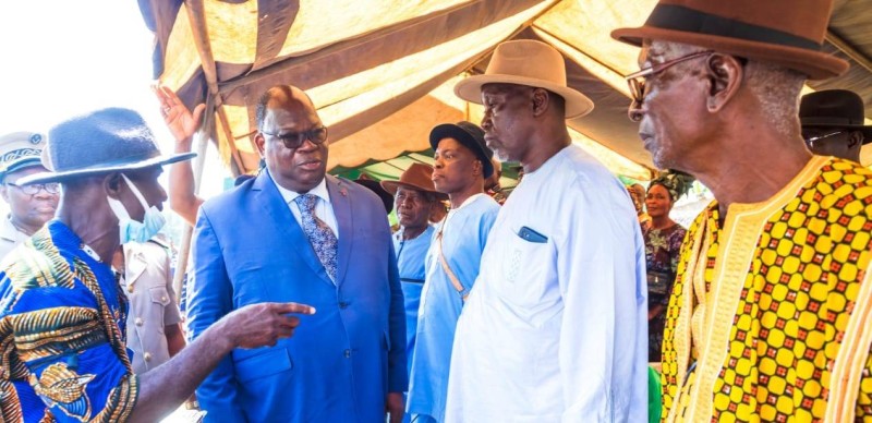 Le ministre Laurent Tchagba au chevet des populaions du village Massa