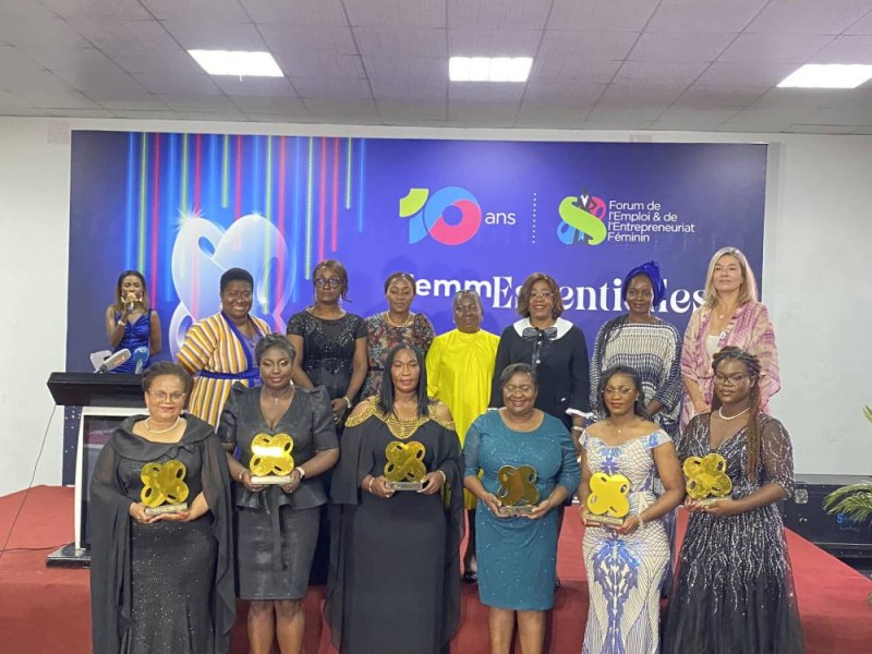 De nombreuse figures féminines ont été célébrées au cours d’un diner organisé par le Forum de l’emploi et de l’entreprenariat féminin. PHOTO:DR