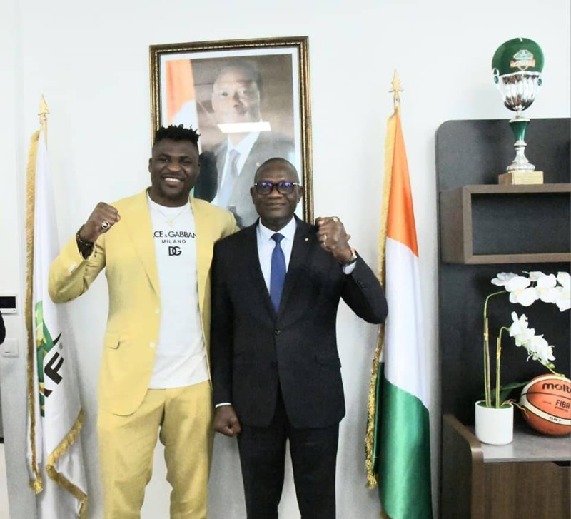 Le ministre Adjé Silas Mecth a reçu N'Gannou Françis. (Ph: Dr)