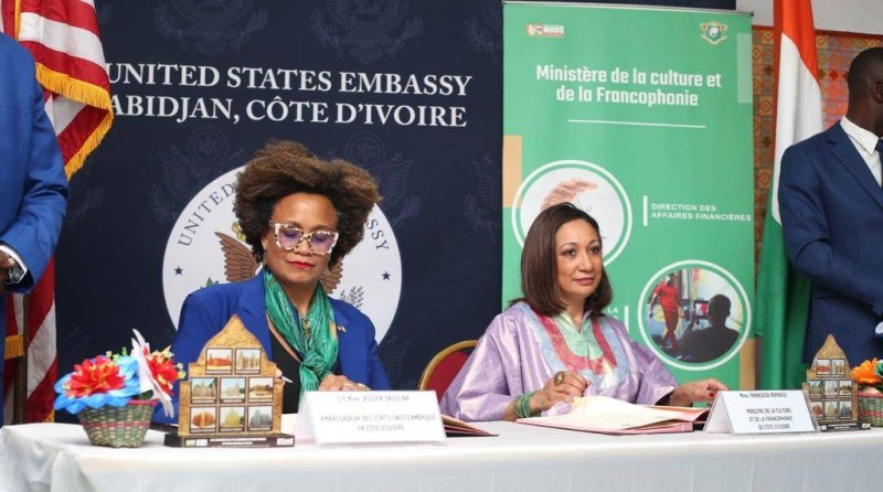 L'ambassadeur des Usa en Côte d'Ivore et la mininstre ivoirienne de la Culture et de la Francophonie