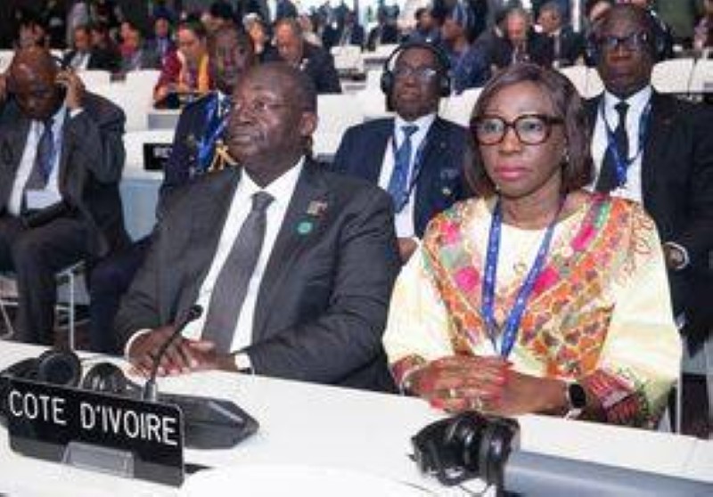 Le présidente du Sénat, Kandia Camara, a assisté à ces assises sur le climat et l'environnement aux côtés du vice-Président, Tiémoko Meyliet Koné. (DR)