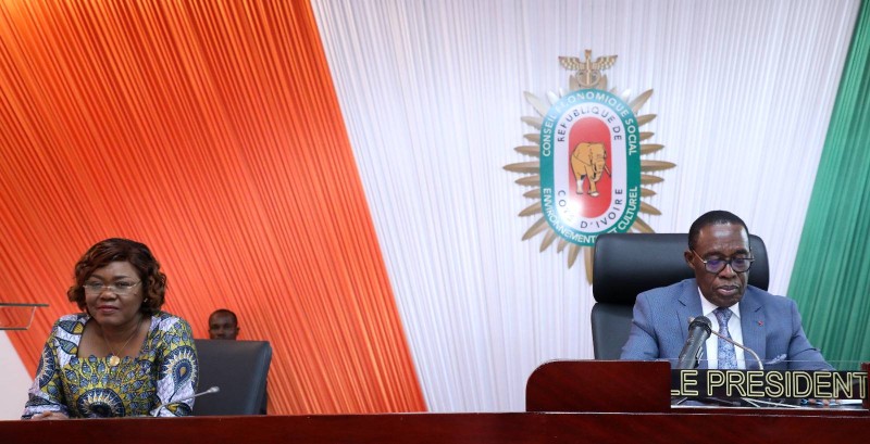 Nialé Kaba, ministre de l'Éconolmie, du Plan et du Développement, a eu des échanges fraternels avec le président du Cesec, Eugène Aka Aouélé.