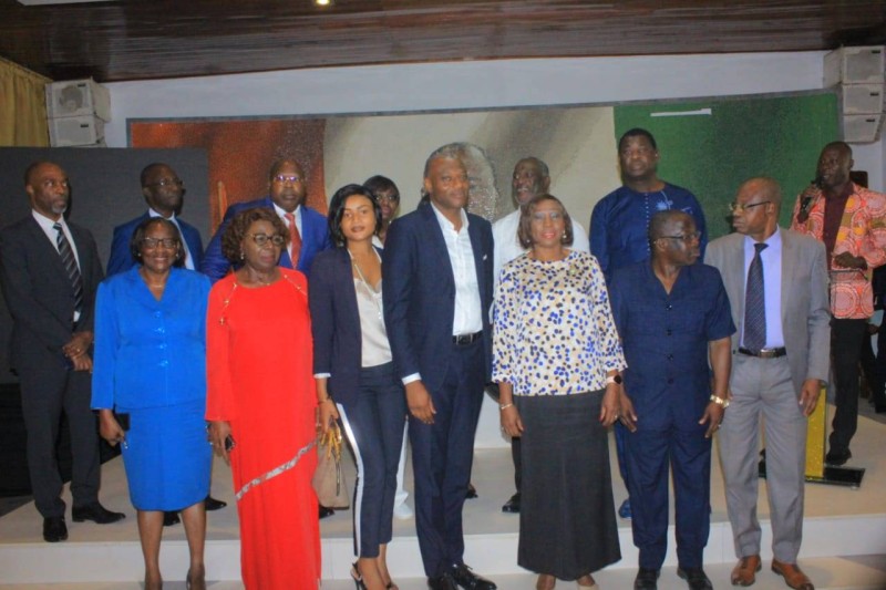 Le maire Kandia Camara invite les jeunes de sa commune à s'armer de courage. (DR)