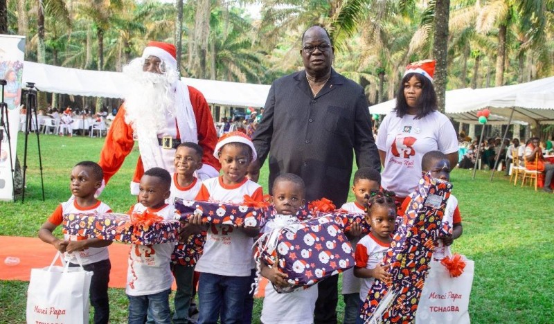 De nombreux enfants ont vecu la magie de Noêl avec le ministre Tchagba