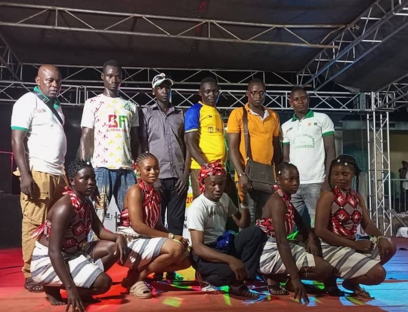 La troupe Sanmatenga de Méagui (Ph: Salif D. CHEICKNA)